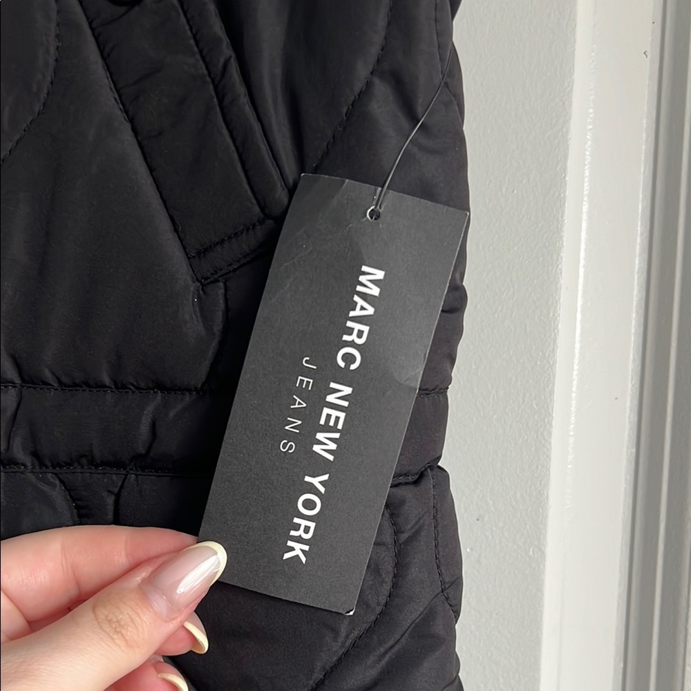 New With Tags Black Marc New York Puffer Vest Size Medium - Picture 4 of 8